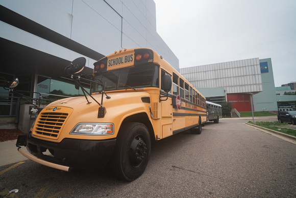 yellow bus 2023-005