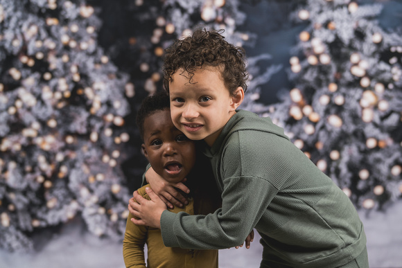 oakland elementary holiday families 2023-212